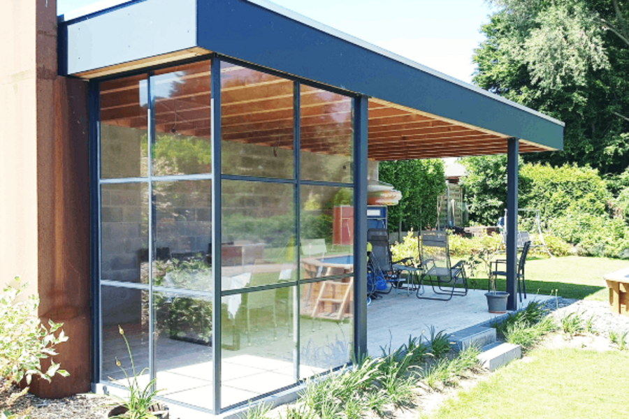 Fermer un carport ou une pergola